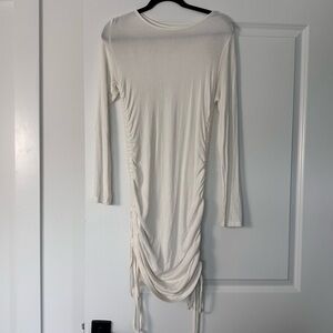 Cloud Ten (M) Creamy White Ribbed Knit Ruched Sides Long Sleeve Adjustable Dress